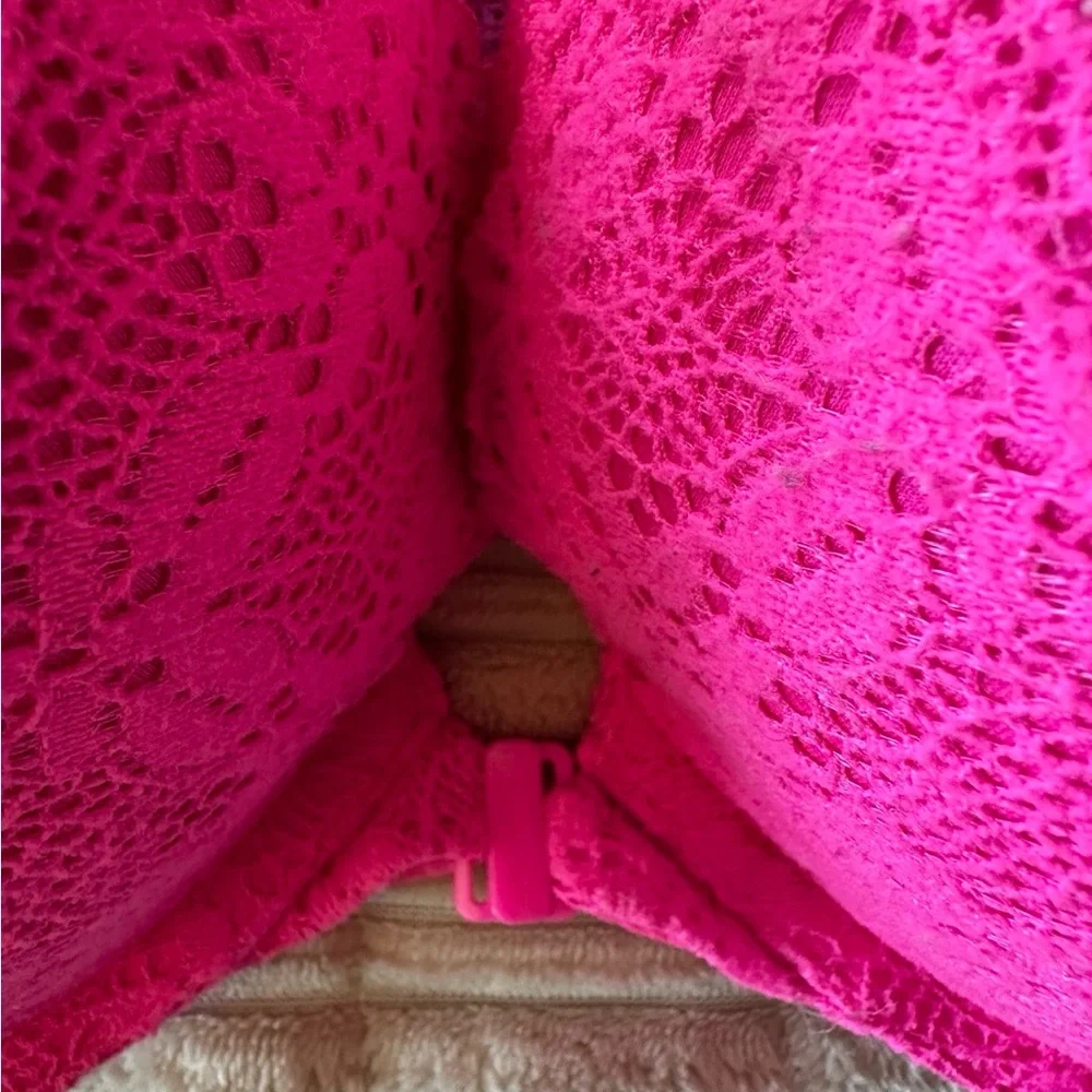 Bundle of 3 Victoria’s Secret Bras Push Up and Angela 36DDD - Picture 2 of 9